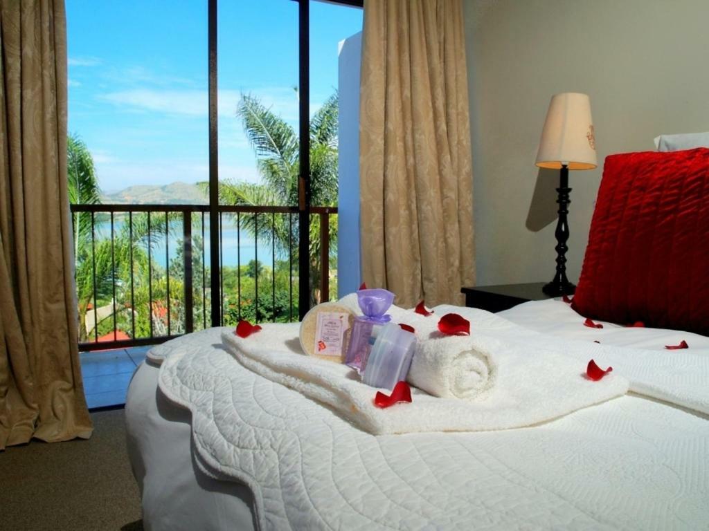 La Dolce Vita Guest House Hartbeespoort Ngoại thất bức ảnh